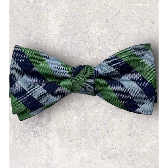 CHAPS Polyester Bow Tie Navy Green Tartan W:2.2" EUC - Picture 1 of 2